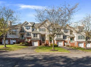 35 Loft Dr, Martinsville, NJ 08836