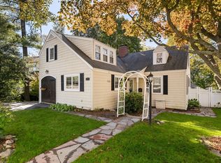 27 Park Cir, Arlington, MA 02476