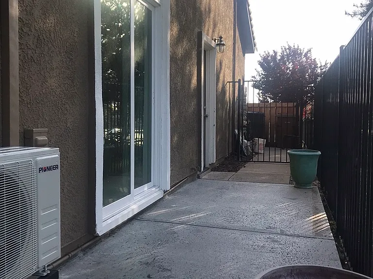 2601 Westview Dr — Photo 2