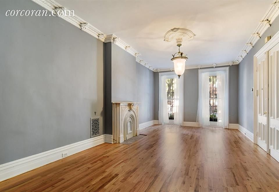 1st image of 46 Clifton Pl #1
