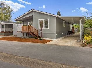 1400 Candlelight Dr SPACE 209, Eugene, OR 97401