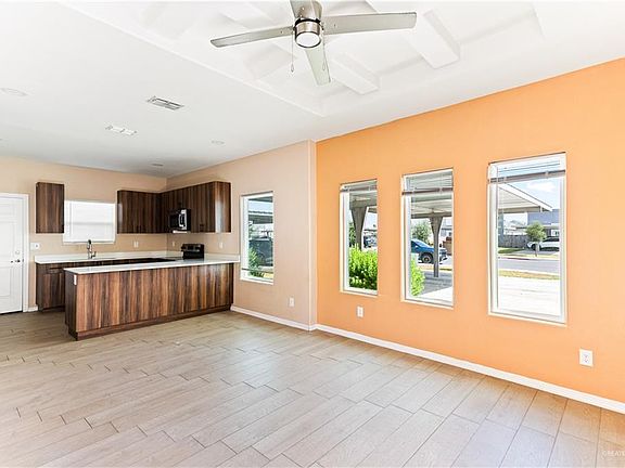3rd image of 2914 W Driftwood St #3
