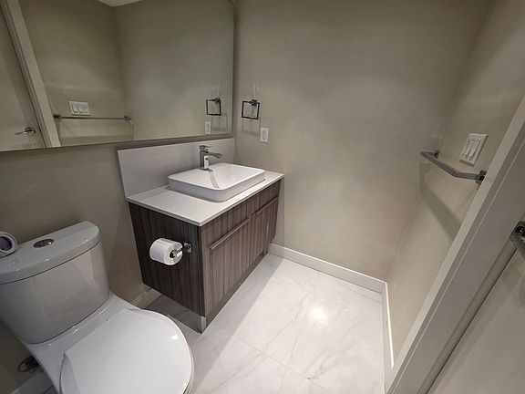 5th image of 1588 Hastings St E #301