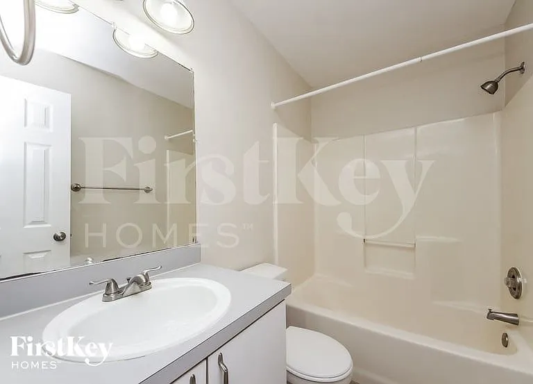 815 Adour Dr — Photo 13