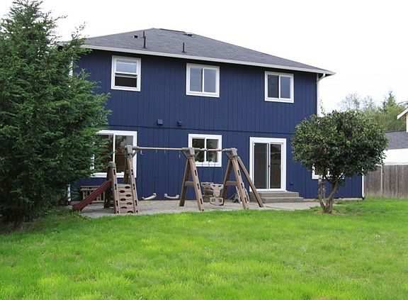 2nd image of 924 126th Street Ct E