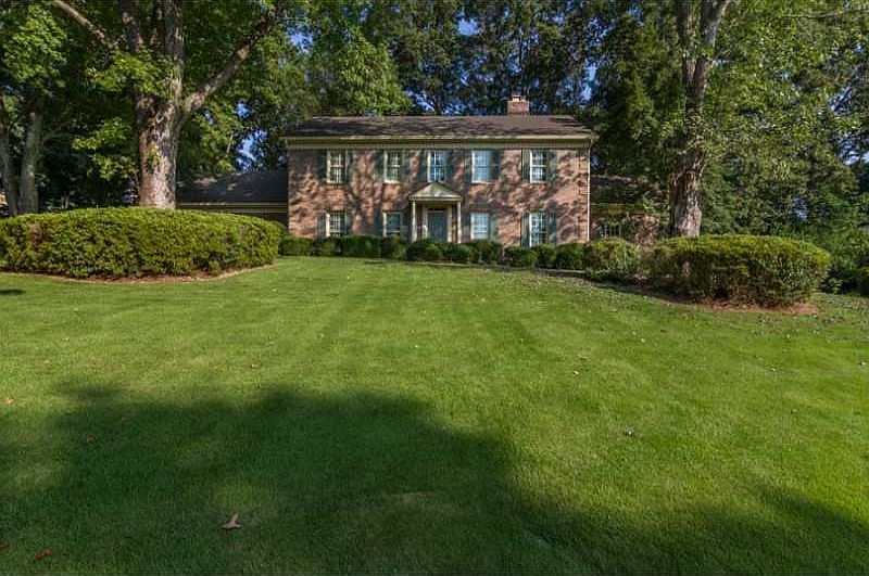 1st image of 705 River Knoll Dr SE