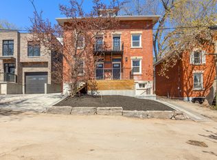 447 Green Ave, Ottawa, ON K1M1L1