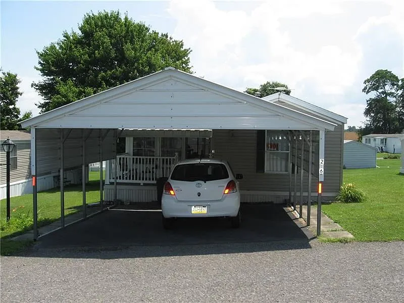 216 Edsel Dr photo 1