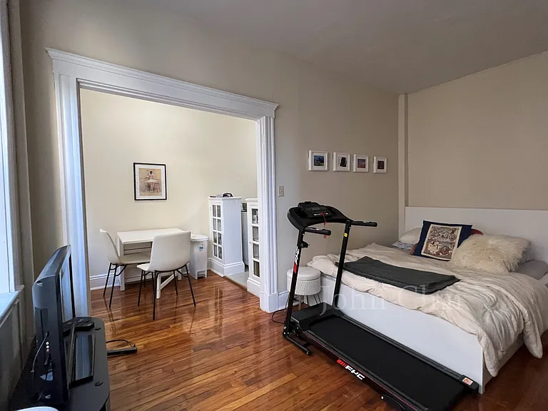 225 Kelton St #3 — Photo 3