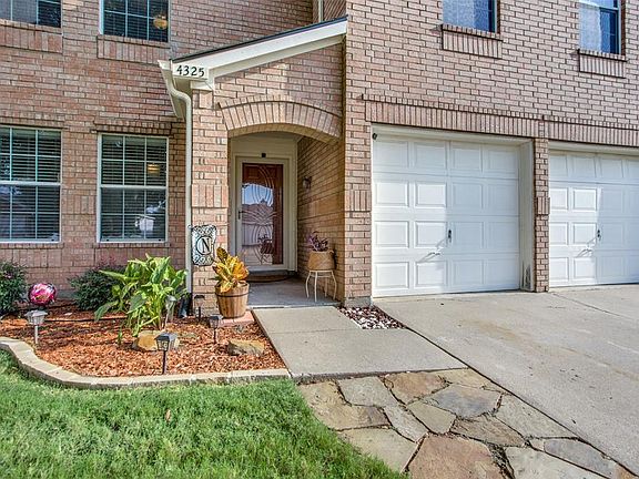 4th image of 4325 Falcon Dr