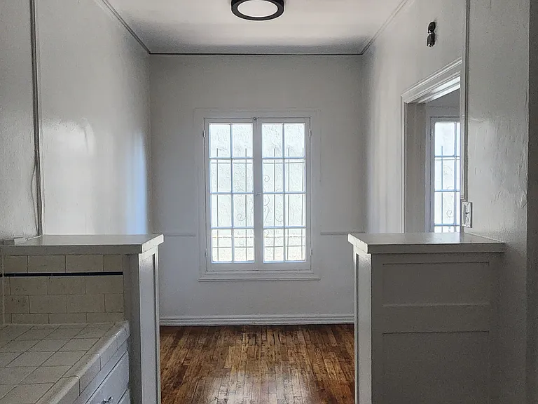 1803 N Wilton Pl #108 — Photo 4