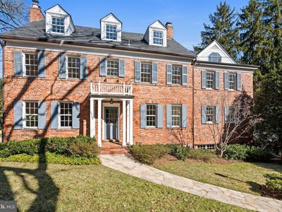 3549 Springland Ln NW, Washington, DC, 20008