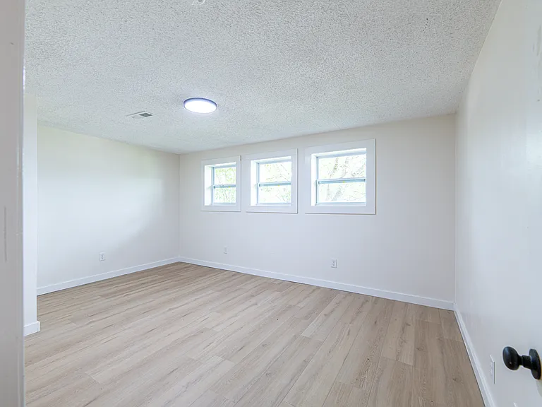 307 McMaster Pl — Photo 27