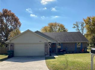 1420 Lessley Ln, Sallisaw, OK 74955