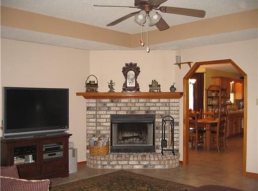 2nd image of 8709 Live Oak Ave