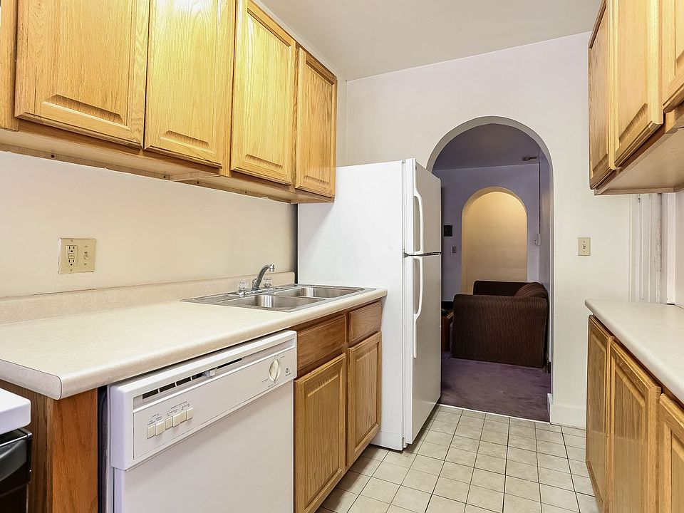 1st image of 1328 Washtenaw Ave #7