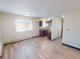 806 24th St UNIT 5, Ames, IA 50010