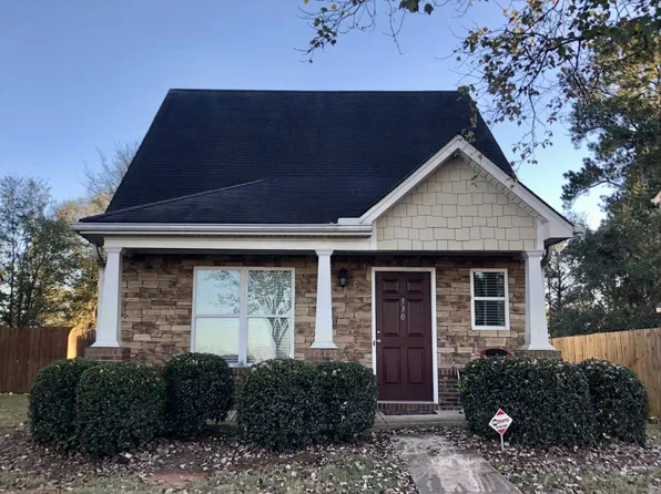 330 Bridgewater Cir, Athens, GA 30601