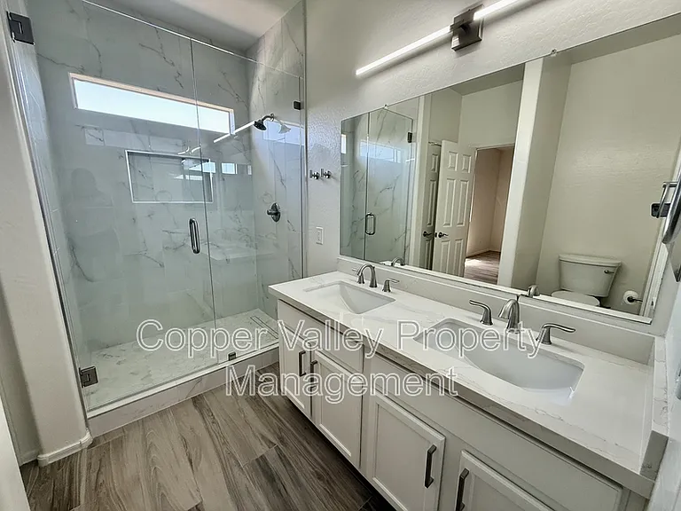 3793 W Wayne Ln — Photo 8