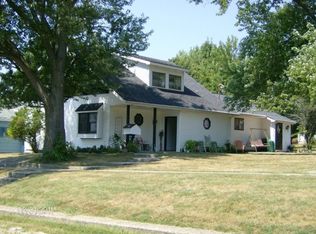 4 E 6th St, Pana, IL
