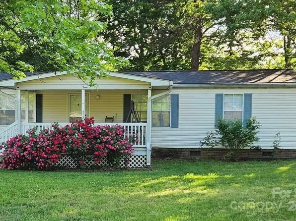 4731 Stratford Ln, Denver, NC 28037