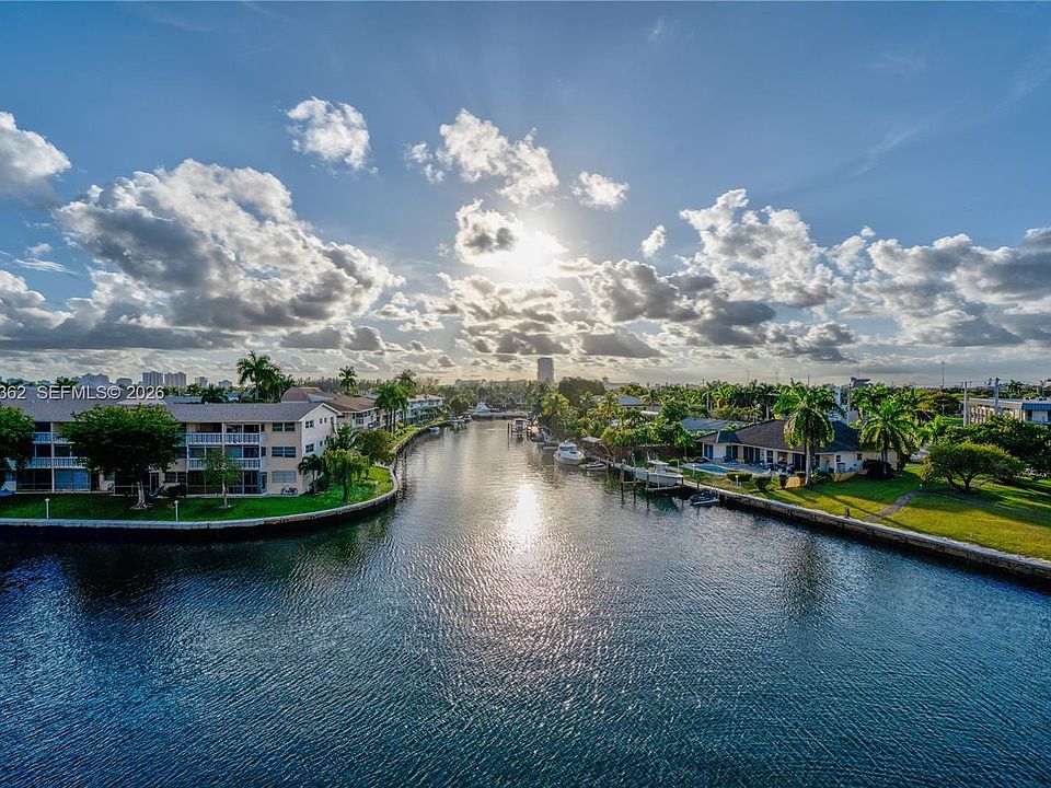 1st image of 437 Golden Isles Dr APT 4D