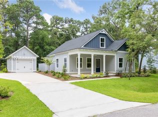 22 Faculty Dr, Beaufort, SC 29907