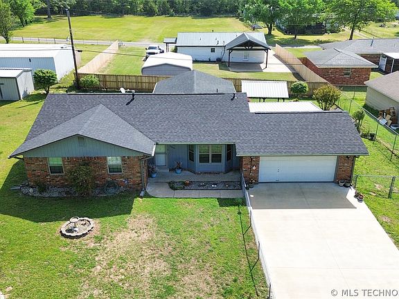 3rd image of 114755 S 4192nd Rd