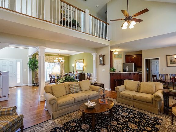 5th image of 60 McAllister Ln