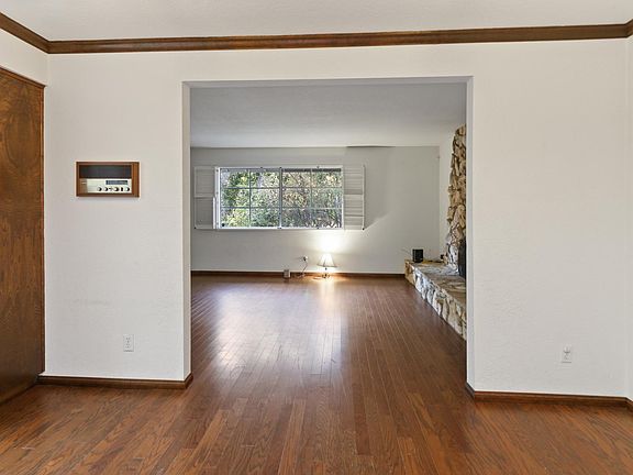 5th image of 3235 Laurel Canyon Blvd