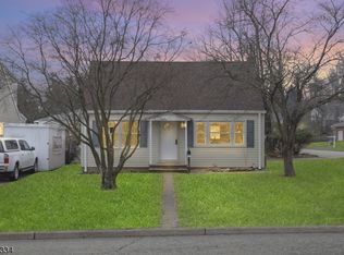 15 Windbeam Rd, Riverdale, NJ 07457