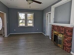 3rd image of 704 N Nottawa St
