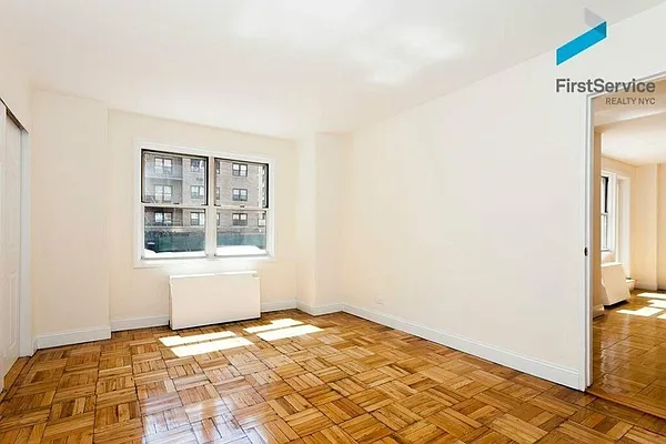 Rented by AZ REALTY NYC LLC | media 24