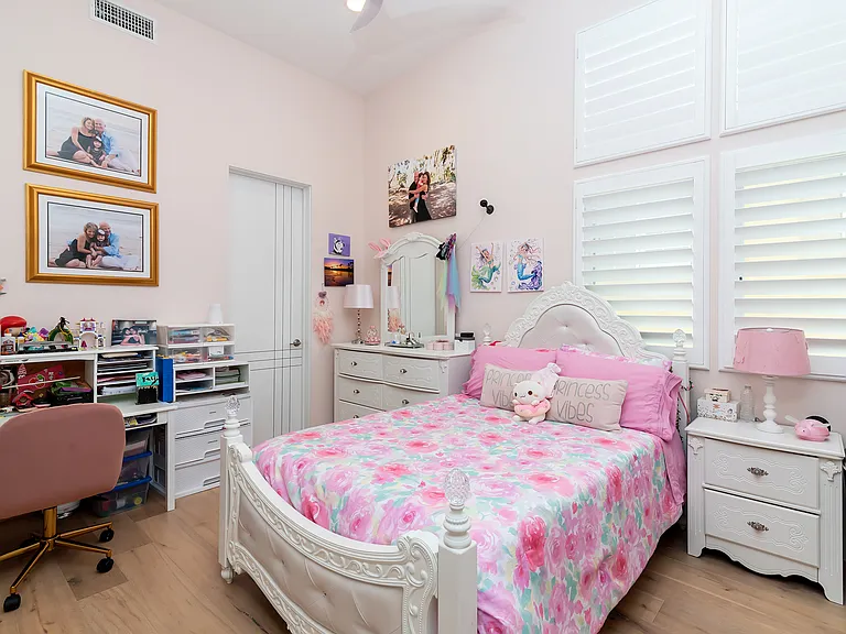 2204 Harriman Ln #B — Photo 15