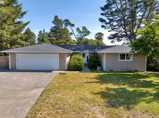 1588 20th St, Florence, OR 97439