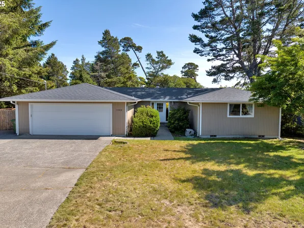 1588 20th St, Florence, OR 97439