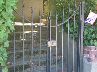 1948 10th Ave W, Seattle, WA 98119