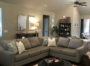 5915 W Redbud St, Rogers, AR 72758