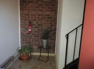 1005 Mountainview Dr, Wayne, PA 19087