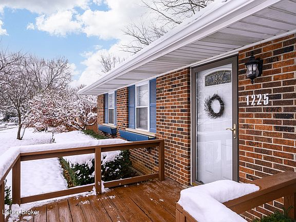 4th image of 1225 Sportsman Dr