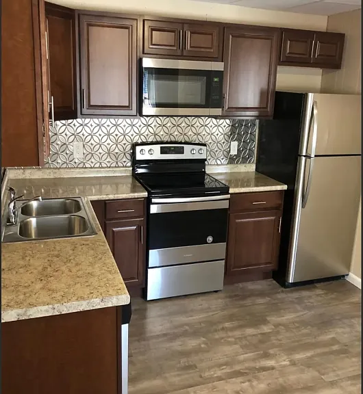 2601 W Virginia St #B — Photo 4