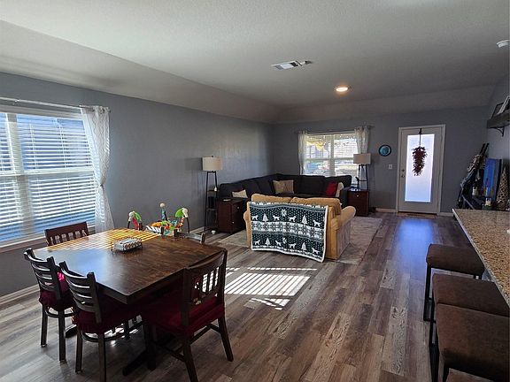 5th image of 444 Hunter Loop