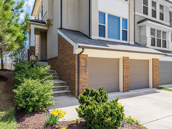 2nd image of 23374 Evening Primrose Sq