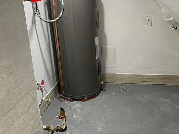 4th image of 238 19th Ave APT 3