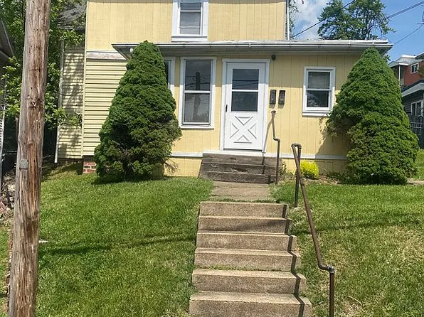 196 W State St, Athens, OH 45701