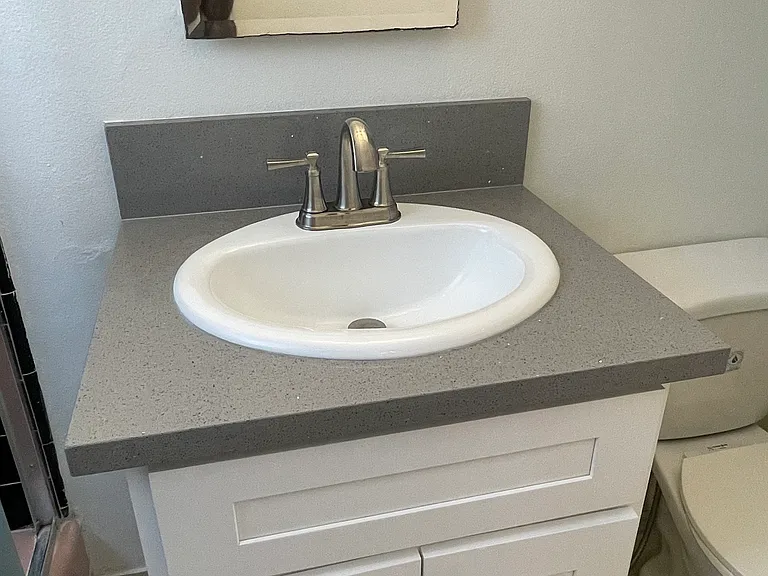 Bathroom sink