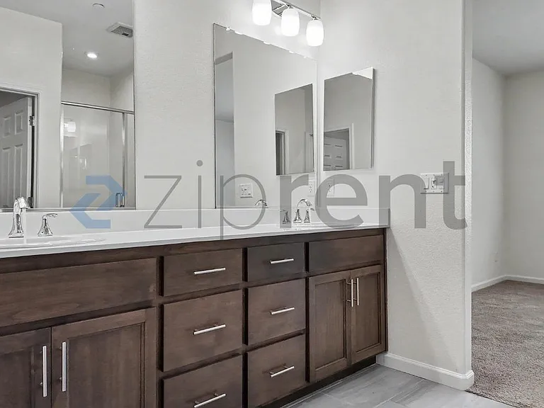 3401 Foothill Pine Ct — Photo 31