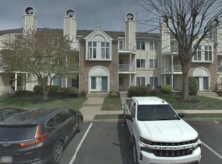 220 Jennifer Ct, Levittown, PA 19057