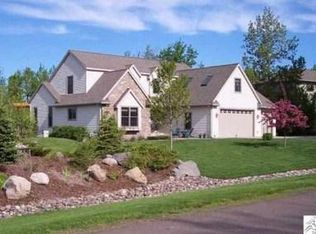 4232 Washington Dr, Hermantown, MN 55811