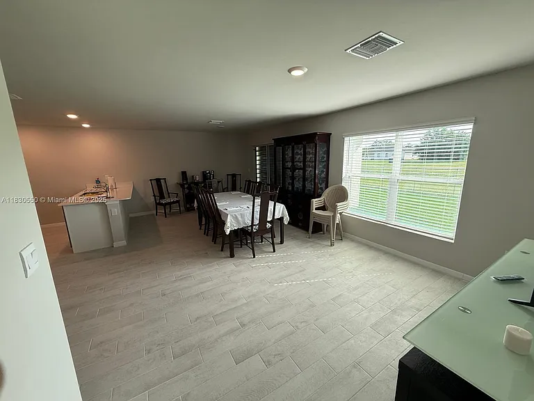 3051 NW Beechwood Cir — Photo 4